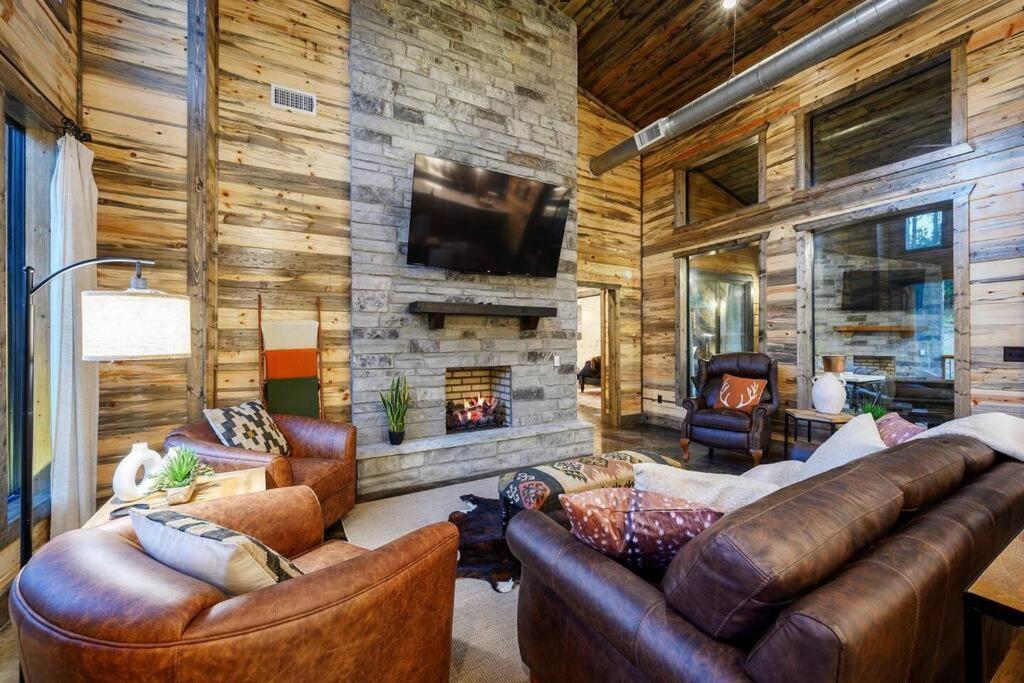 Ember Skye Cabin - 2 Bdr & Bunk Nook/2.5 Bath Broken Bow Exterior foto